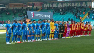 Trendyol Süper Lig: Çaykur Rizespor: 0 - Kayserispor: 0 (İlk yarı)