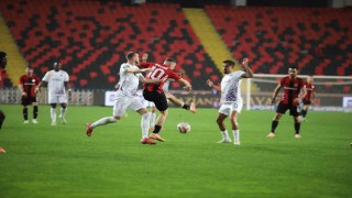 Trendyol Süper Lig: Gaziantep FK: 0 - Eyüpspor: 1 (İlk yarı)