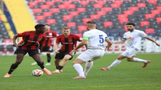 Trendyol Süper Lig: Gaziantep FK: 1 - Çaykur Rizespor: 1 (İlk yarı)