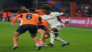 Trendyol Süper Lig: RAMS Başakşehir: 2 - Trabzonspor: 1 (İlk yarı)