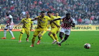 Trendyol Süper Lig: Samsunspor: 0 - Eyüpspor: 0 (İlk yarı)