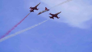 Türk Yıldızlarından Çorluda muhteşem gösteri