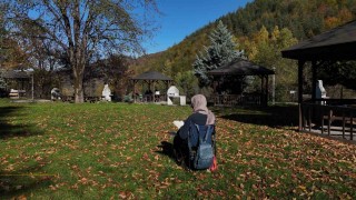 Türkiyenin tek cadı kazanı şelalesinde sonbahar manzaraları