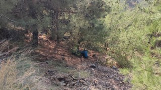 Uçurumdan Düşen Motosikletteki 2 Kişi Yaralandı