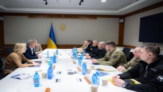 Ukrayna: Tüm ortaklarımızın tekliflerini inceliyoruz ve Ukraynanın tutumuna karşı aynı doğru tutumu bekliyoruz