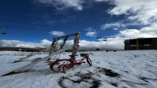 Uludağ sabah saatlerinde beyaza büründü