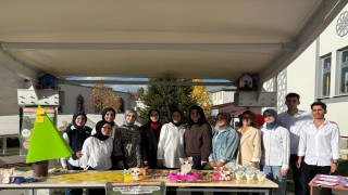 Üniversite öğrencilerinden Bir Kap Su, Bir Kap Sevgi farkındalık etkinliği