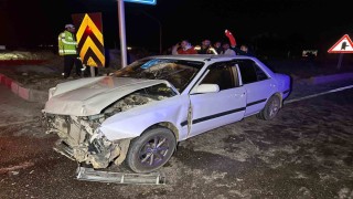 Uşakta iki araç çarpıştı: 1i bebek 10 yaralı