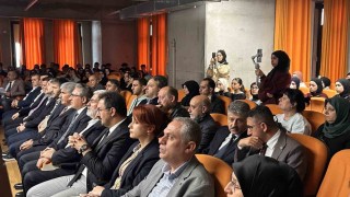 Usta edebiyatçı Şair Sezai Karakoç vefatının 4üncü yıl dönümünde Dirilişin Işığı hat sergisiyle anıldı