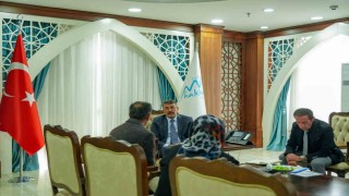 Vali Çelik: Halkımızın yanındayız