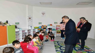 Vali Çiçek, anaokulunu ziyaret etti