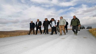 Vali Çiçek, köy yollarını denetledi