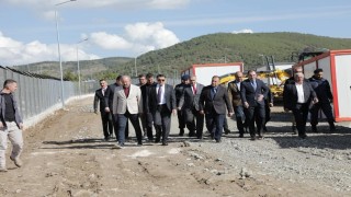 Vali Işın ve Bakan Danışmanı Karaca, hayvan barınaklarını inceledi