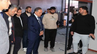 Vali Usta, asfalt çalışmalarını inceledi