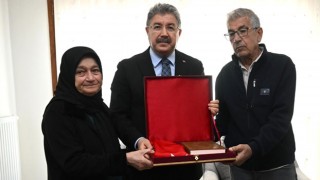 Vali Yılmaz, Kaza Şehidi Astsubayın Ailesini Ziyaret Etti