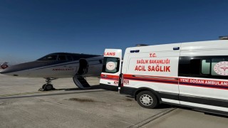Vanda kalp hastası bebek, uçak ambulansla İstanbula sevk edildi