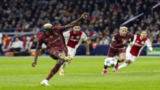 Victor Osimhenden Avrupada ilk hat-trick