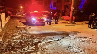 Yeni asfaltlanan bölümde göçük oluştu