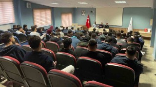 Yenice MYOda iş hayatına yönelik seminer gerçekleştirildi