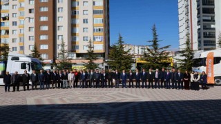 Yerli ve mili tohumlarla üretilen patates ile barbunyanın ilk alımı Niğdede gerçekleştirildi