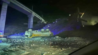 YHT şantiyesinde 15 metre yükseklikten devrilen kamyonun sürücüsü ağır yaralandı