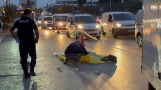 Yolun karşısına geçerken kamyonun çarptığı yaşlı adam öldü