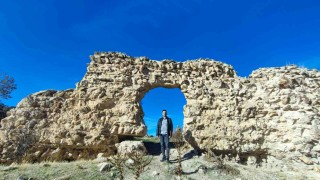 Yozgatta 8 asırlık Çınçınlı Sultan Han ilgi bekliyor