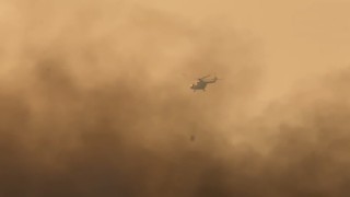 Yüksekovanın kuş cennetindeki yangına havadan müdahale