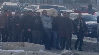 Yurt binasından düşerek hayatını kaybeden üniversite öğrencisi İstanbulda toprağa verildi