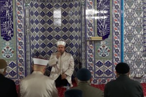Zafer Camii’nde Sabah Namazı Buluşması: Manevi Huzur ve Dayanışma
