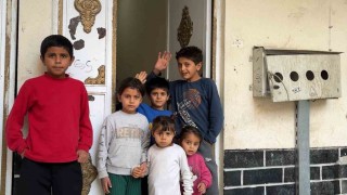 Zor şartlarda yaşayan 6 yetim çocuklu aile için yeni bir hayat başladı