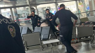 10 gündür otogarda yaşayan avukat oturduğu yerde hayatını kaybetti