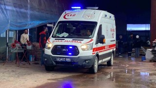 3 metre derinliğindeki boş akvaryuma düşen işçi yaralandı