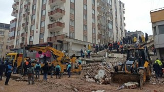 3 yıldır kırmızı bültenle aranan müteahhitten şok savunma