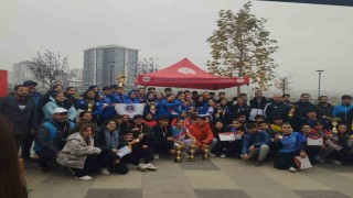 380 sporcu Okul Sporları Oryantiring Yarışmasında ter döktü