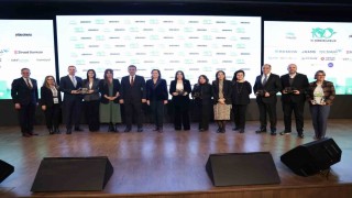 3üncü Sürdürülebilir Yüzyıl Zirvesinde yeşil dönüşümün yol haritası konuşuldu