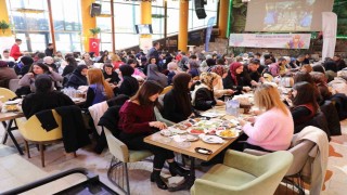 5 Aralık Dünya Gönüllüler Gününde genç gönüllüler kahvaltıda buluştu