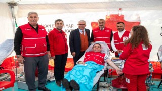 Adana kan bağışında her zaman ilk üçte