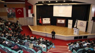 ADÜde Diksiyon ve Topluluk Önünde Konuşma Sanatı etkinliği gerçekleşti