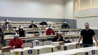 ADÜde öğrenciler dersleri sanal gerçeklik destekli işliyor