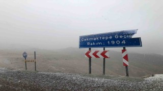 Afyonkarahisarda kar yağışı yüksek kesimlerde etkili oldu