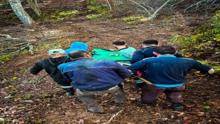 Ağaç keserken yaralanan işçi için seferber oldular