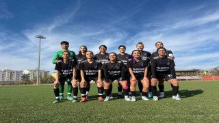 Ağrı Kadın Futbol Takımı, Silopiden 3 puanla döndü