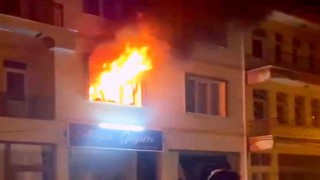 Aksarayda apartmanda çıkan yangın ekiplerce söndürüldü