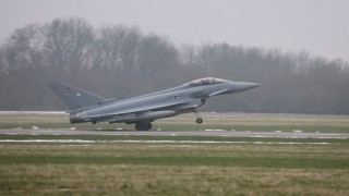 Almanya, Polonyaya yaklaşık 150 asker ve Eurofighter savaş uçağı konuşlandırdı