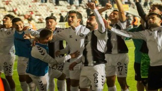 Altay, devreyi galibiyetlerle tamamladı