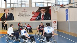 Amasyada protokol ile ampute basketbol takımı maç yaptı