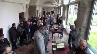 Amasyadan İstanbula Şeyh Hamdullah Yazma Eser Sergisi açıldı