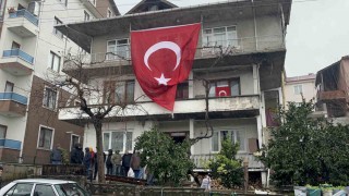 Amca babam şehit oldu, başımız sağ olsun