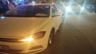 Ankarada 3 otomobil kazaya karıştı: 1 yaralı